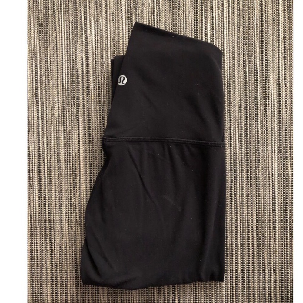 Lululemon Aligns Black 7/8